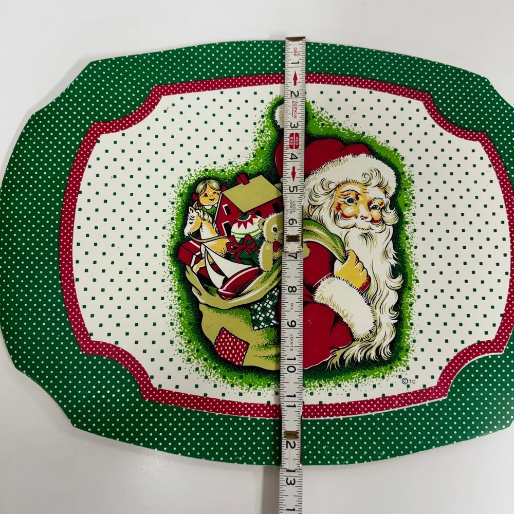 Vintage Town & Country Linens Santa Gifts Christmas Placemats Set of 4 Green Red
